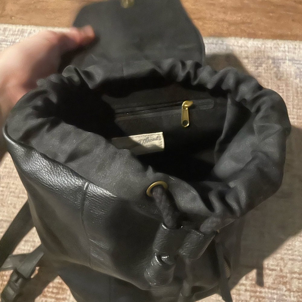 Mini black backpack - Picture 3 of 3
